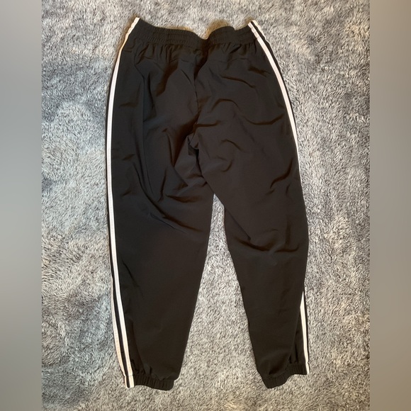 Women’s Adidas 3 Stripe Woven 7/8 Track Pants - Picture 2 of 2